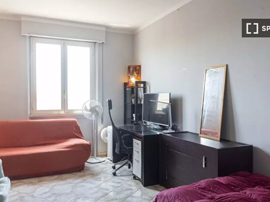 Immagine 2 di Camera condivisa in affitto  in Via Pellegrino Matteucci a Roma