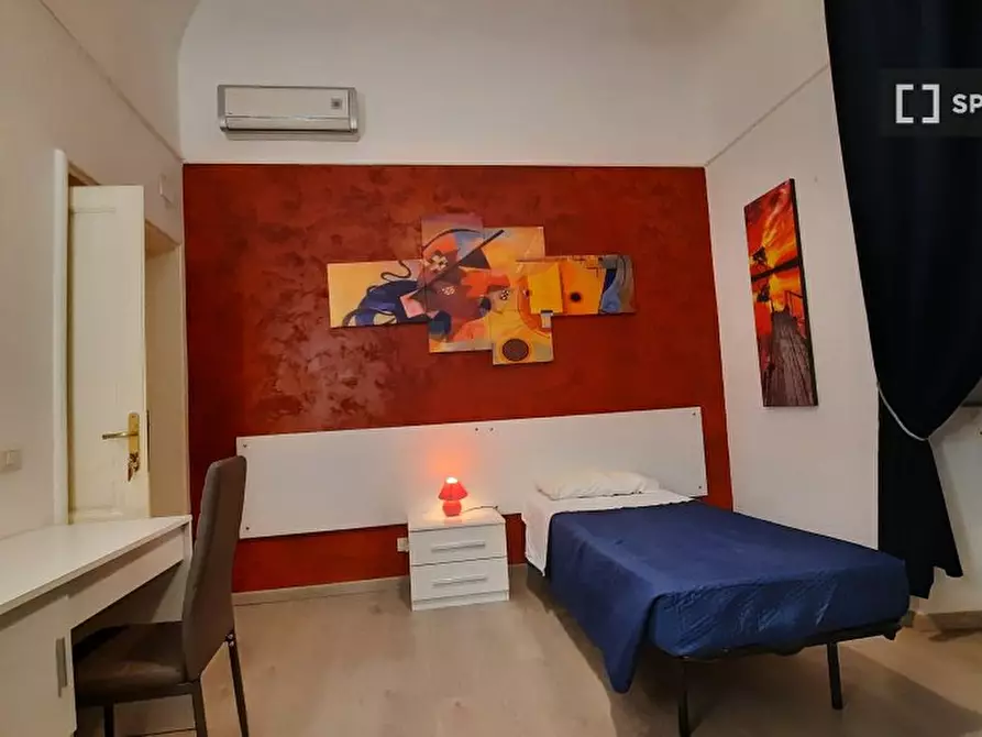 Immagine 5 di Camera condivisa in affitto  in Via Gaeta a Roma