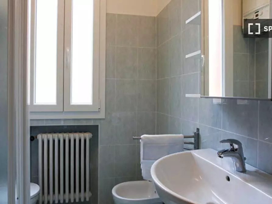 Immagine 11 di Camera condivisa in affitto  in Vicolo Pagliacorta a Bologna