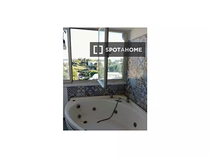 Immagine 10 di Appartamento in affitto  in Via Leopoldo Ruspoli a Roma