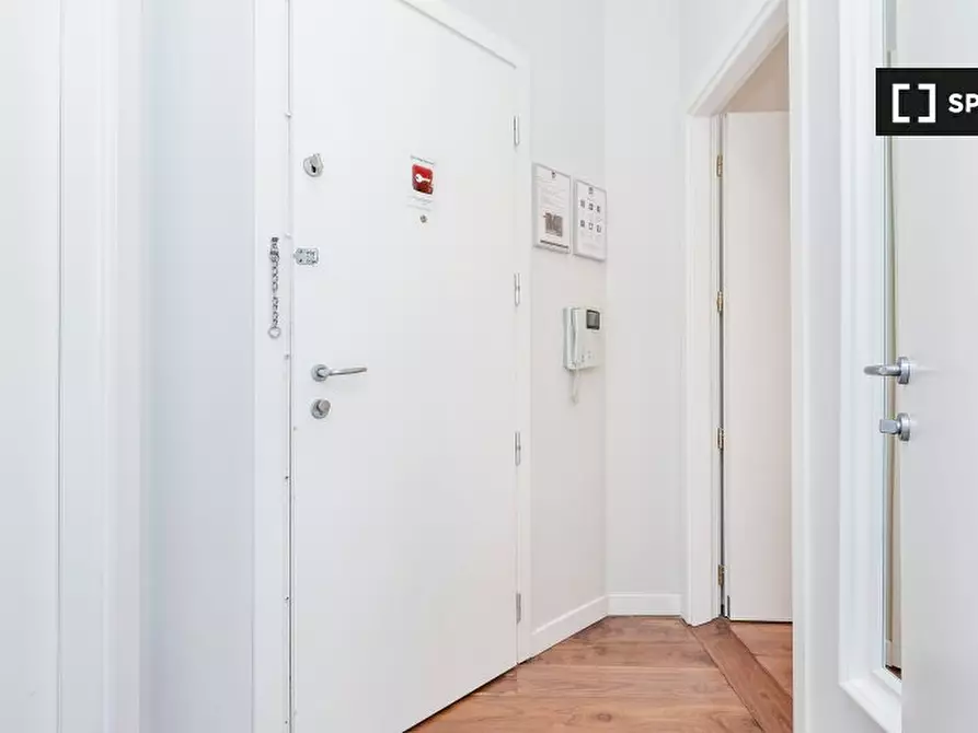 Immagine 10 di Appartamento in affitto  in Dyer's Buildings a Camden Town