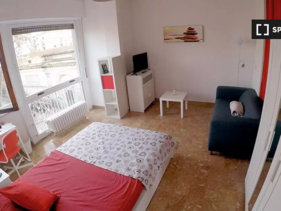 Immagine 3 di Camera condivisa in affitto  in Piazza Augusto Conti a Firenze