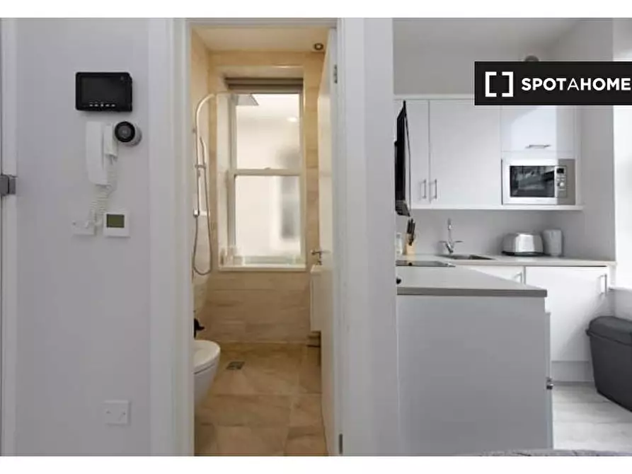 Immagine 13 di Appartamento in affitto  in Flat a Hackney