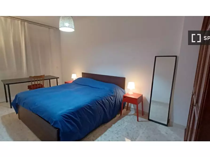 Immagine 2 di Camera condivisa in affitto  in Via della Marranella a Roma