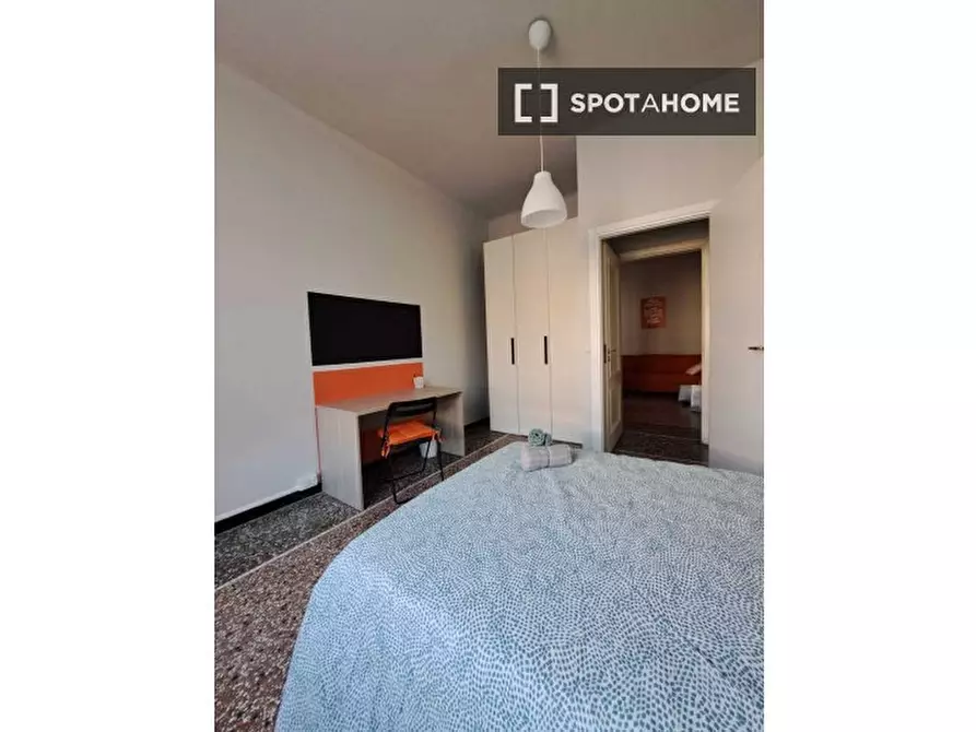 Immagine 15 di Camera condivisa in affitto  in SALITA PIANO DI ROCCA/9 a Genova