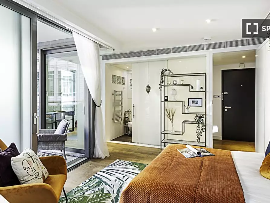 Immagine 11 di Ufficio in affitto  in Central Saint Giles Piazza a Camden Town