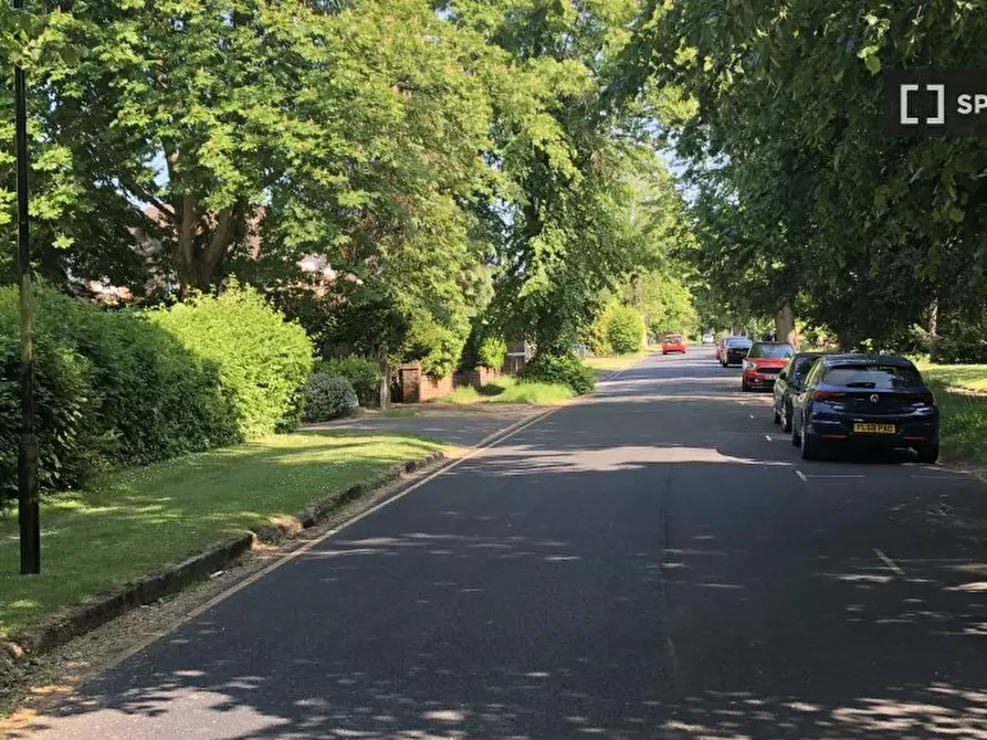 Immagine 7 di Camera condivisa in affitto  in Radcliffe Rd a Croydon