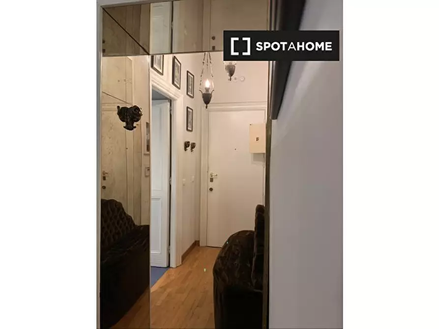 Immagine 6 di Appartamento in affitto  in Via dell'Archetto a Roma