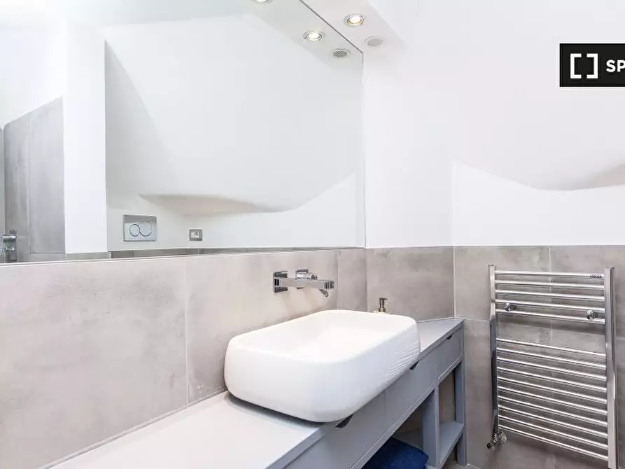 Immagine 16 di Appartamento in affitto  in Via di S. Giovanni Decollato a Roma