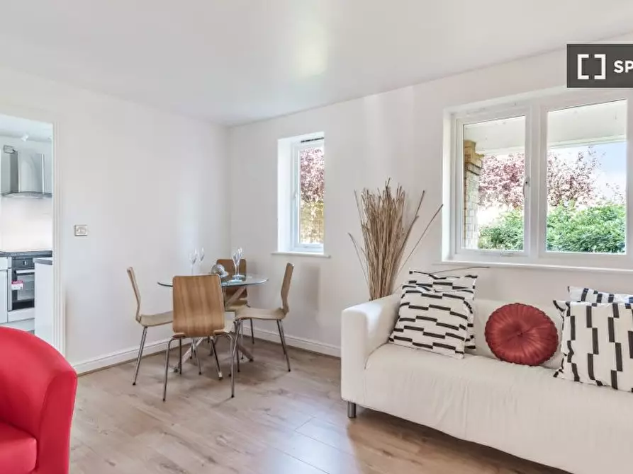 Immagine 4 di Appartamento in affitto  in Churchill Ct a Eltham
