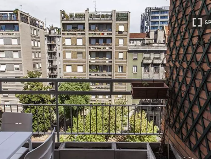 Immagine 3 di Camera condivisa in affitto  in Viale Emilio Caldara a Milano