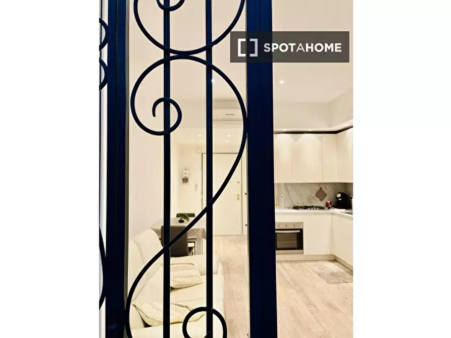 Immagine 4 di Ufficio in affitto  in Via S. Vincenzo a Genova