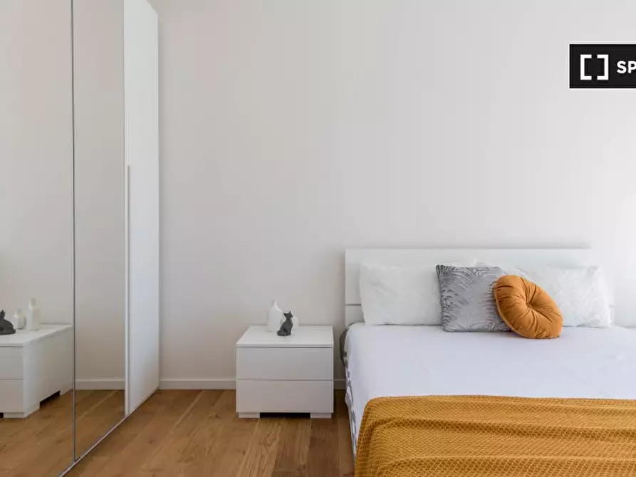 Immagine 3 di Camera condivisa in affitto  in Via Intra a Milano