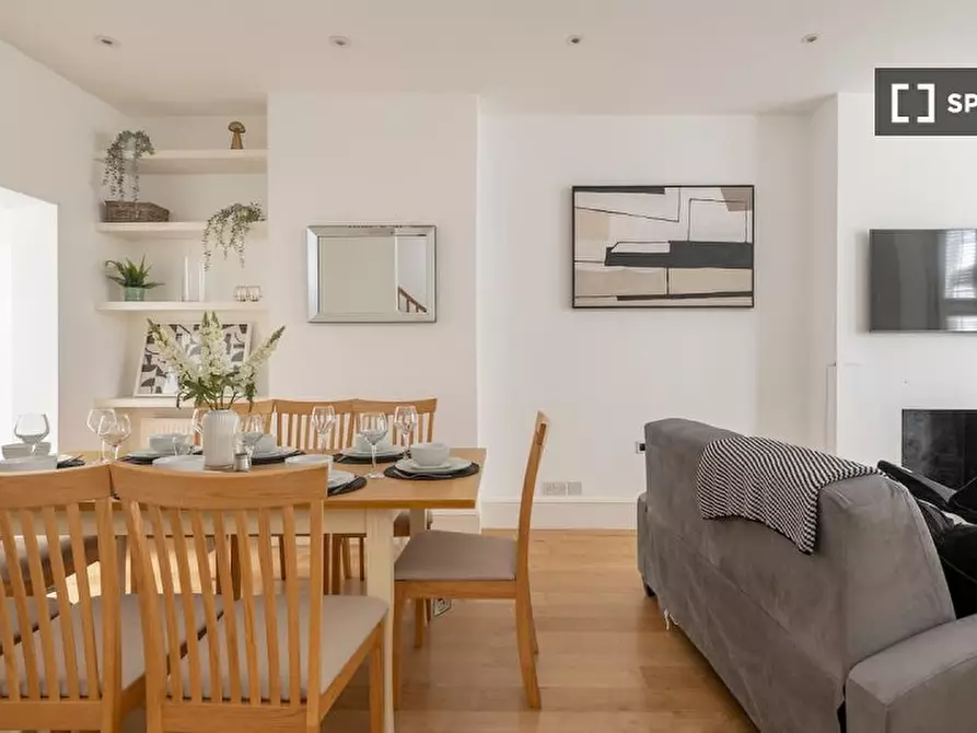 Immagine 7 di Appartamento in affitto  in Shorrolds Rd a Hammersmith