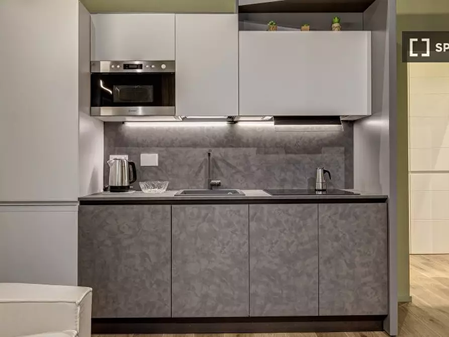 Immagine 7 di Ufficio in affitto  in Via di Camporeggi a Firenze