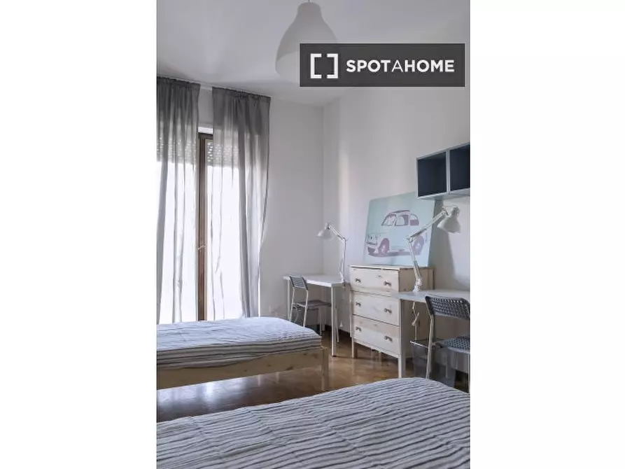 Immagine 4 di Camera condivisa in affitto  in Via Orti a Milano
