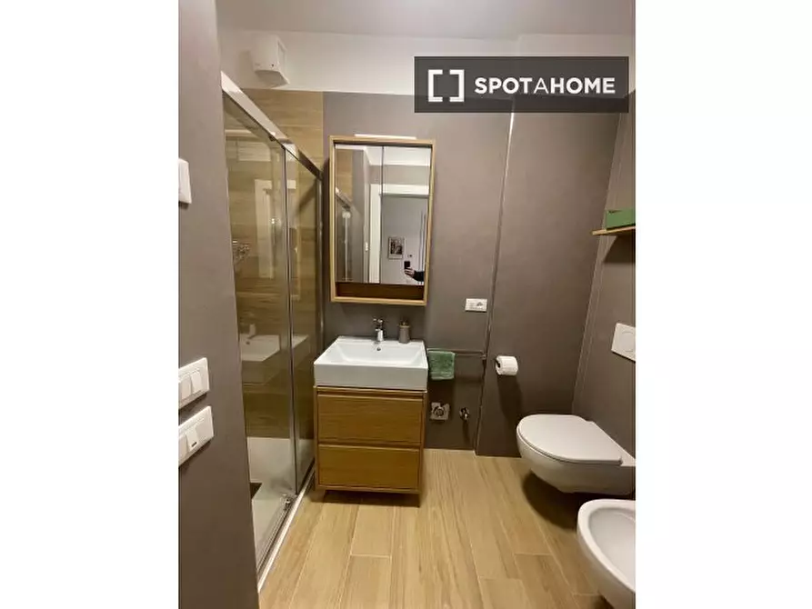 Immagine 11 di Ufficio in affitto  in Via Mascarella a Bologna