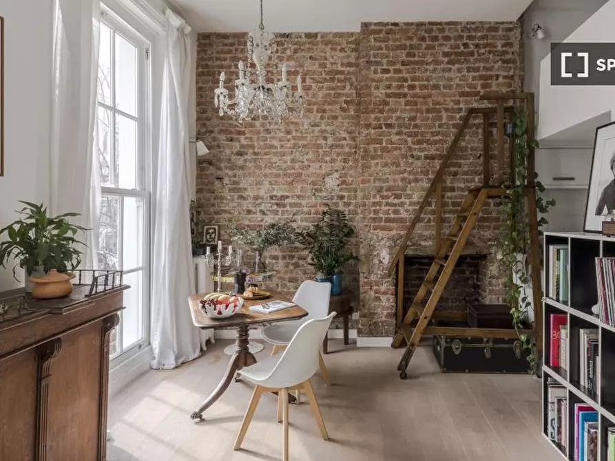 Immagine 5 di Appartamento in affitto  in flat a Kensington