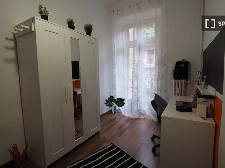 Immagine 3 di Camera condivisa in affitto  in Via Sagliano Micca a Torino