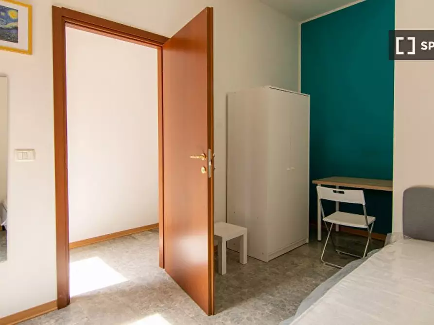 Immagine 3 di Camera condivisa in affitto  in Viale Quirico Filopanti a Bologna