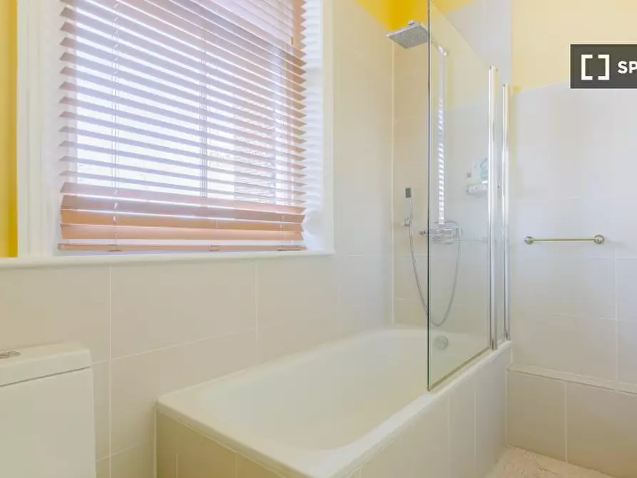 Immagine 9 di Appartamento in affitto  in flat a Kensington