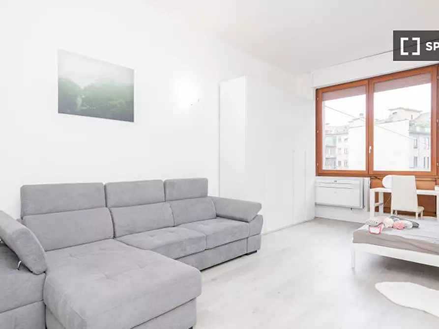 Immagine 2 di Camera condivisa in affitto  in Via Fernanda Wittgens a Milano