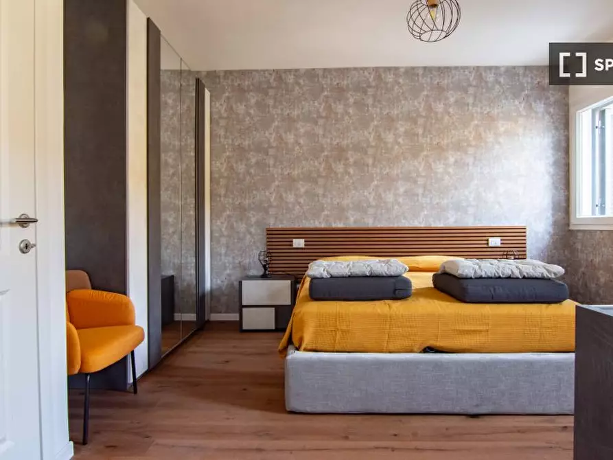 Immagine 19 di Appartamento in affitto  in Via dei Sabelli a Roma