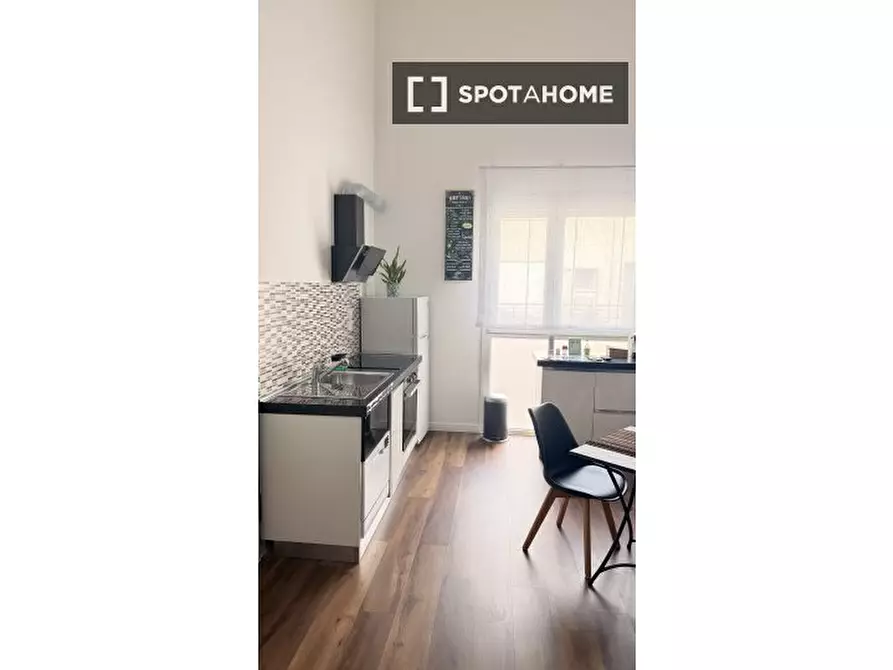 Immagine 8 di Ufficio in affitto  in Viale Belfiore a Firenze