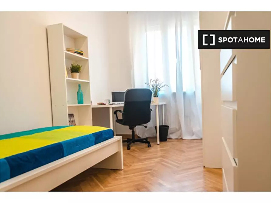 Immagine 3 di Camera condivisa in affitto  in Via Sant'Agostino a Torino