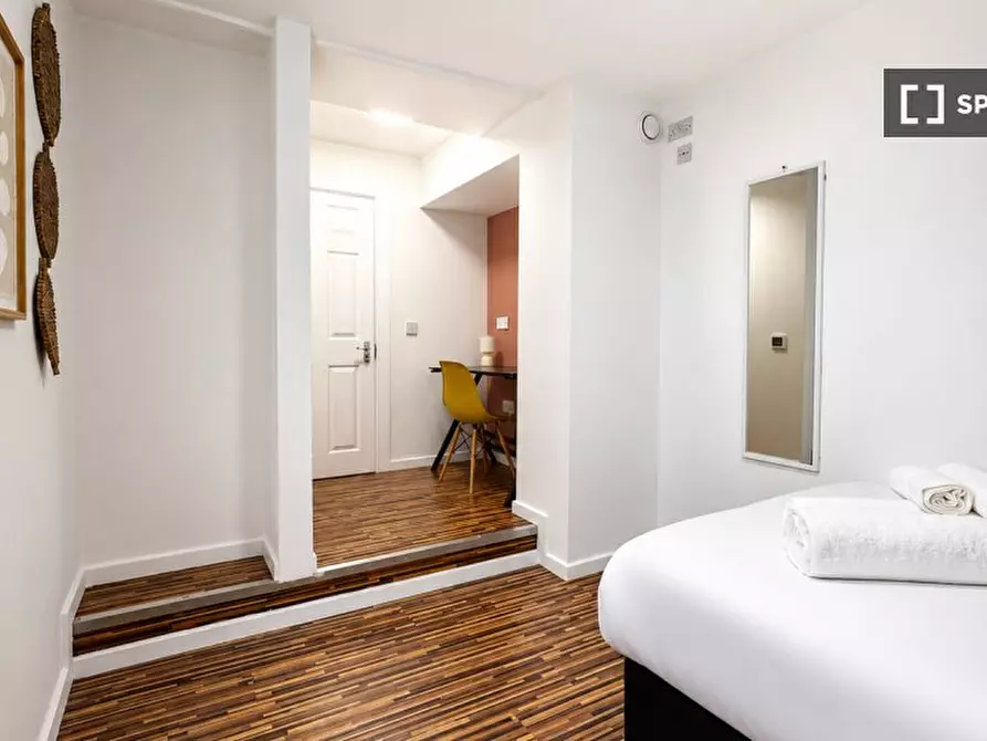 Immagine 5 di Appartamento in affitto  in Haydn Avenue a Manchester