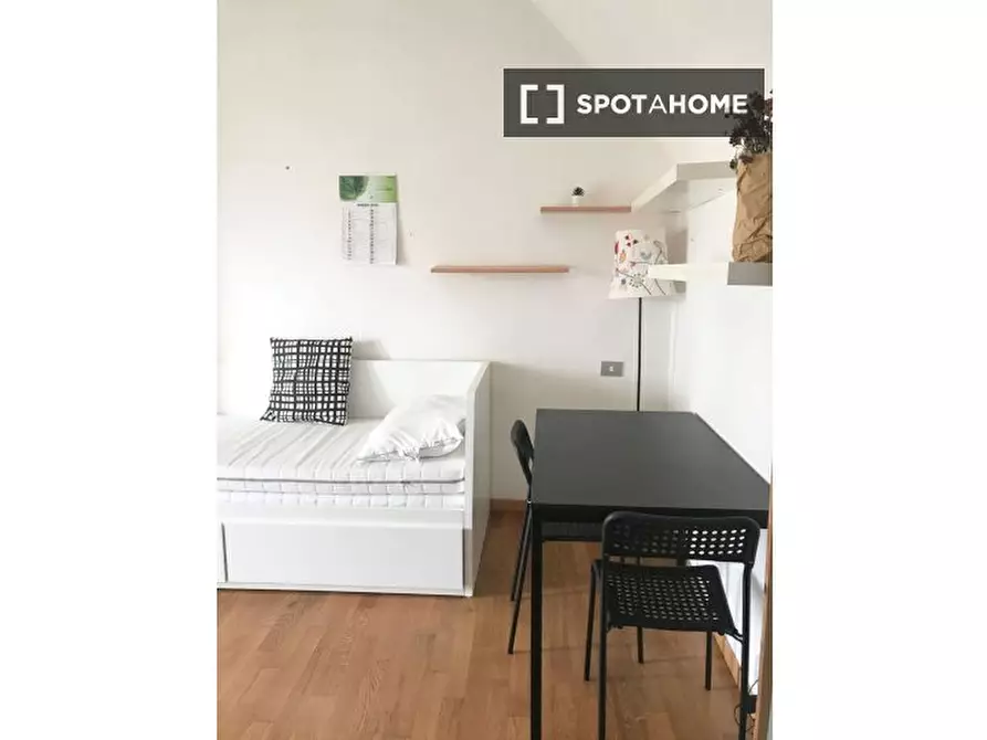 Immagine 12 di Ufficio in affitto  in Via Giordano Bruno a Milano