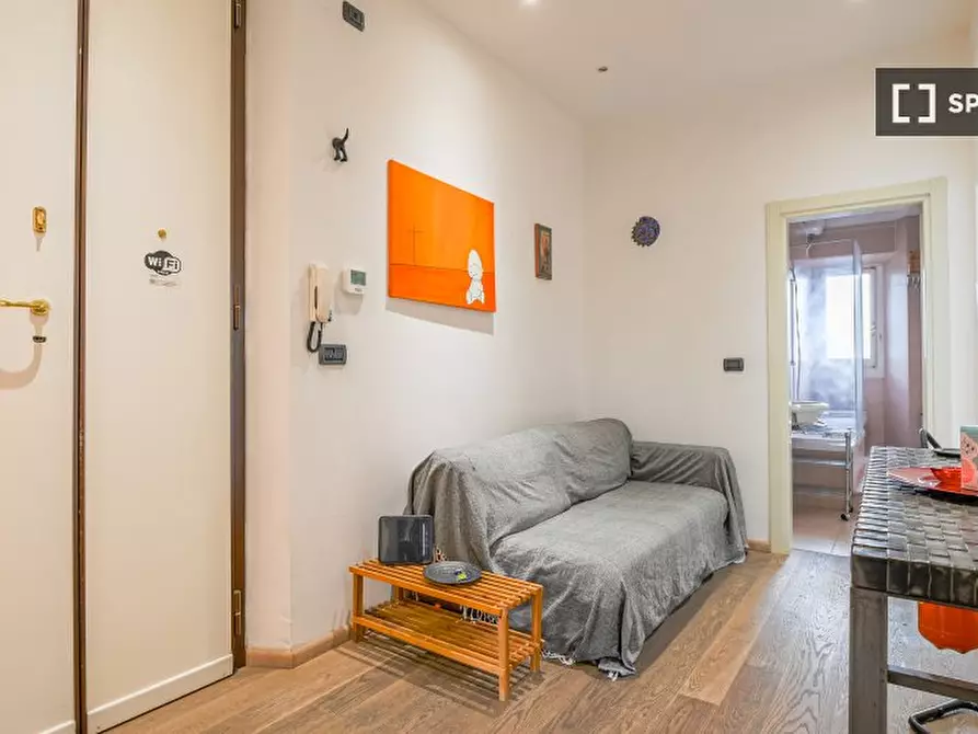 Immagine 13 di Appartamento in affitto  in Via Francesco Caracciolo a Firenze