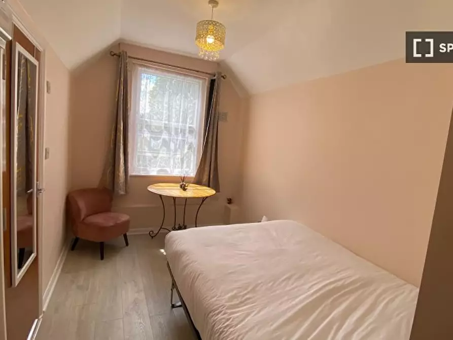Immagine 3 di Appartamento in affitto  in Green Lanes a Hackney