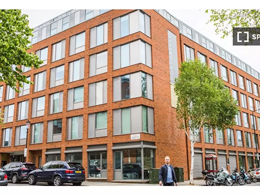Immagine 3 di Residence in affitto  in Alderson St a Kensington