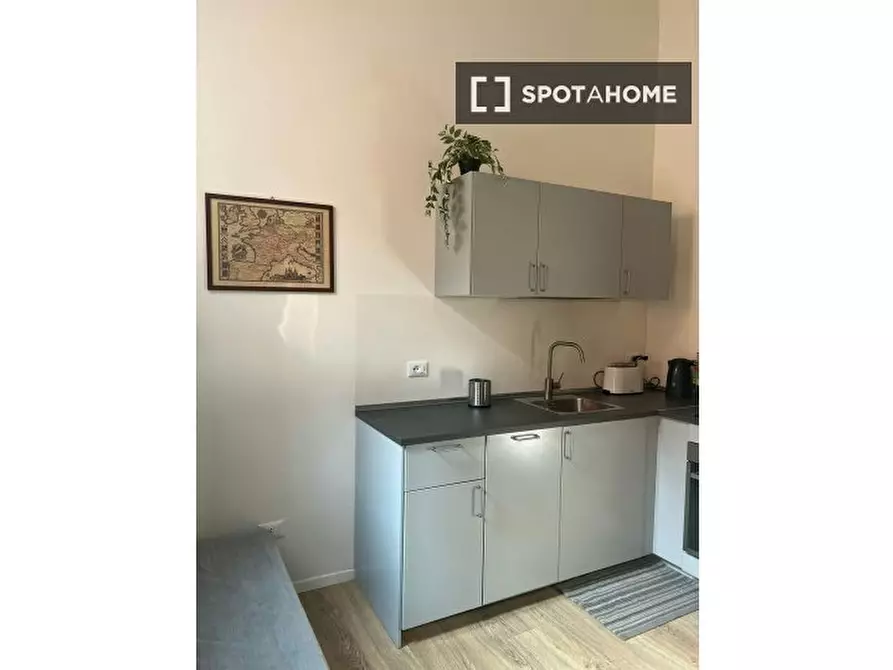 Immagine 4 di Appartamento in affitto  in Via Andrea da Faenza a Bologna