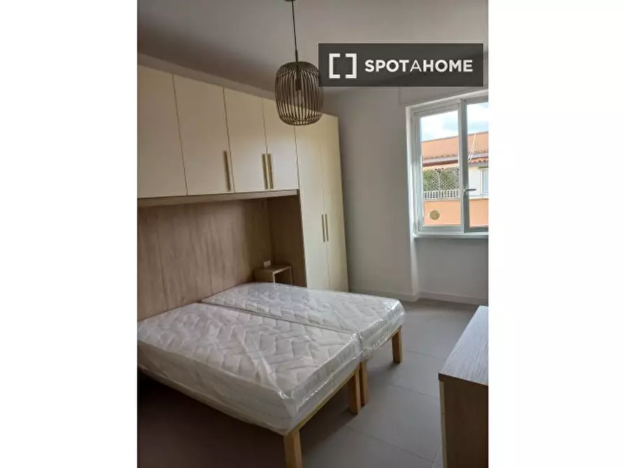 Immagine 5 di Appartamento in affitto  in Via Laura Mantegazza a Roma