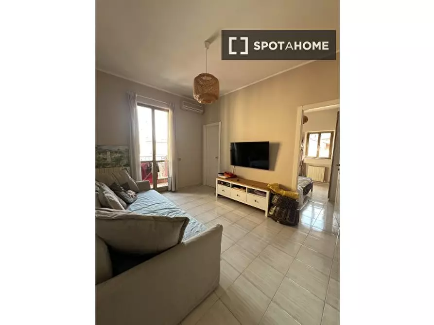 Immagine 4 di Camera condivisa in affitto  in Via Caltanissetta a Roma