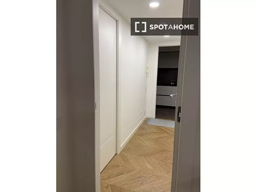 Immagine 7 di Camera condivisa in affitto  in Via Tacito a Roma