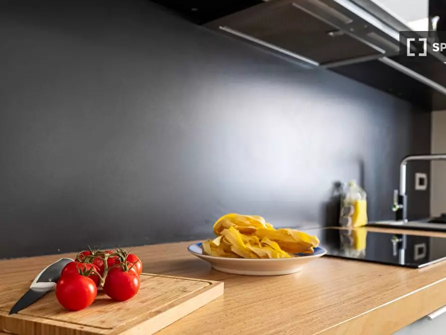 Immagine 7 di Appartamento in affitto  in Via del Borgo di S. Pietro a Bologna