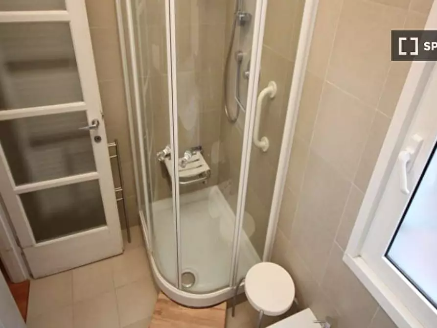 Immagine 15 di Camera condivisa in affitto  in Via Volterra a Milano