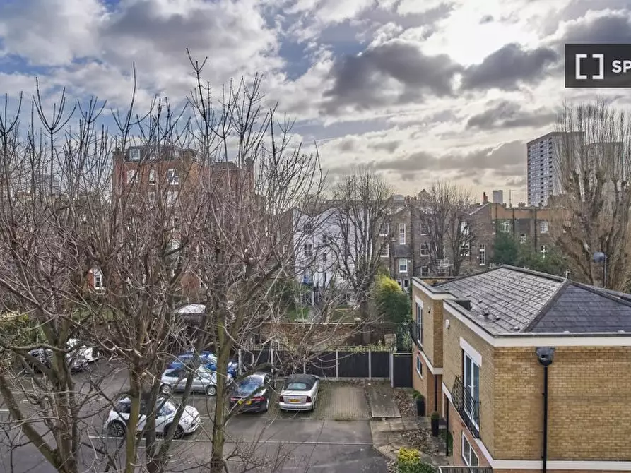 Immagine 10 di Camera condivisa in affitto  in Whitton Walk a Poplar