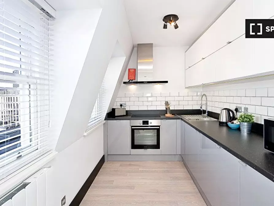 Immagine 6 di Appartamento in affitto  in Flat Heinze Building a Islington