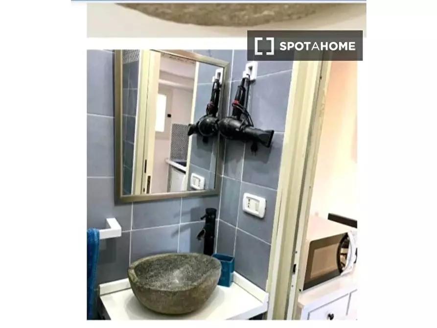 Immagine 5 di Appartamento in affitto  in Vico Lungo del Gelso a Napoli