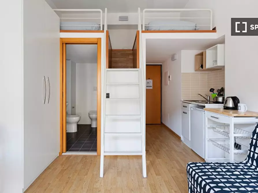 Immagine 8 di Ufficio in affitto  in Corso Magenta a Milano