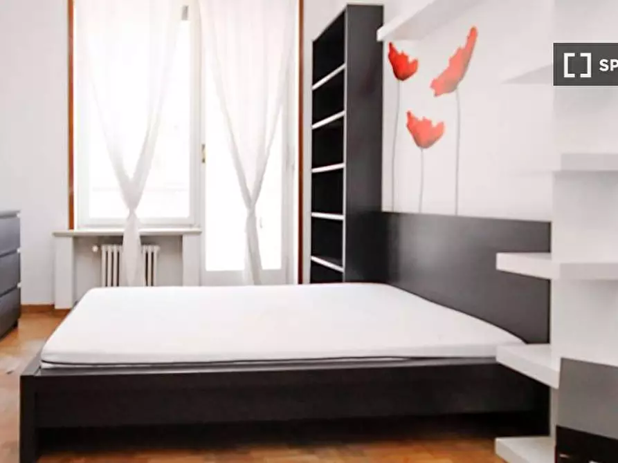 Immagine 16 di Camera condivisa in affitto  in Viale Campania a Milano