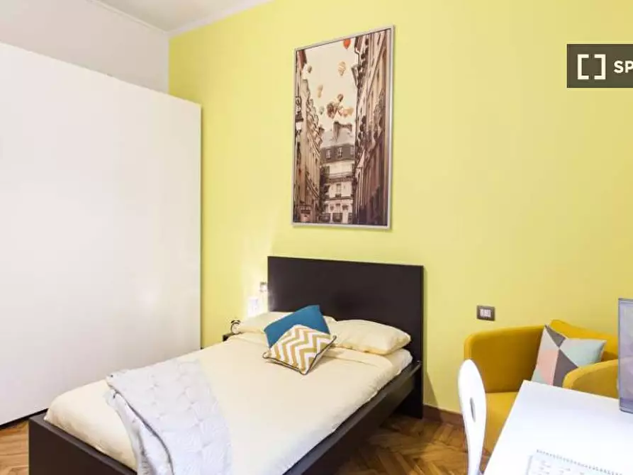 Immagine 3 di Camera condivisa in affitto  in Via Col Moschin a Milano