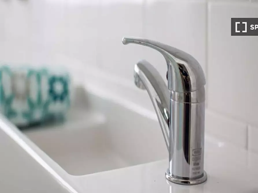 Immagine 8 di Camera condivisa in affitto  in Via Alfonso Capecelatro a Milano