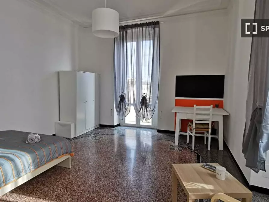 Immagine 1 di Camera condivisa in affitto  in VIA ASSAROTTIA / 11 a Genova