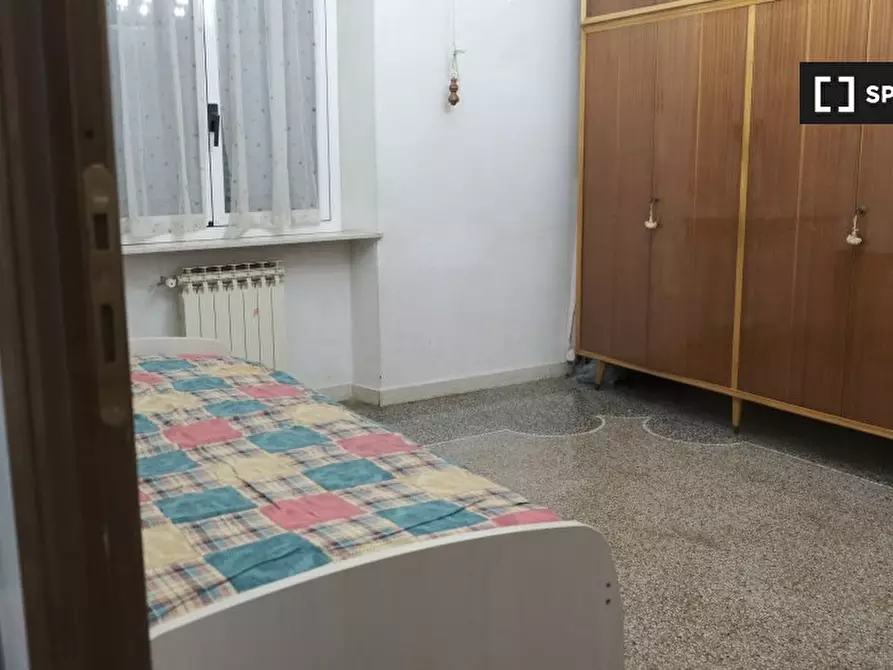 Immagine 6 di Camera condivisa in affitto  in Via Francesco Sivori a Genova