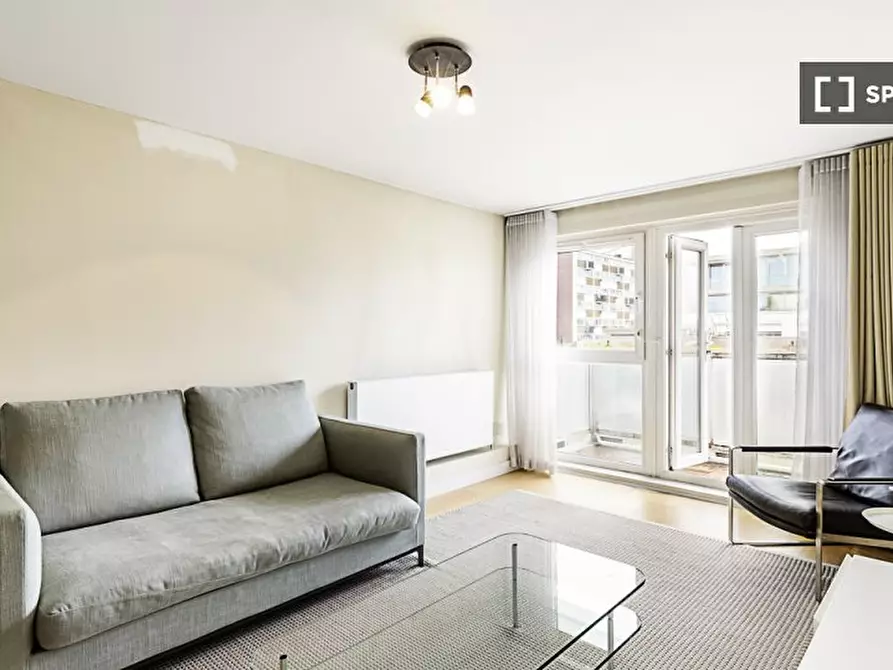 Immagine 3 di Appartamento in affitto  in Flat a 